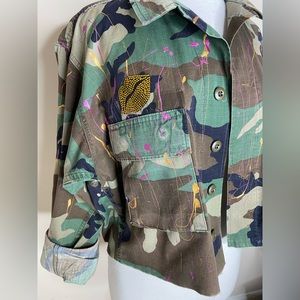Camo cropped jacket (medium)